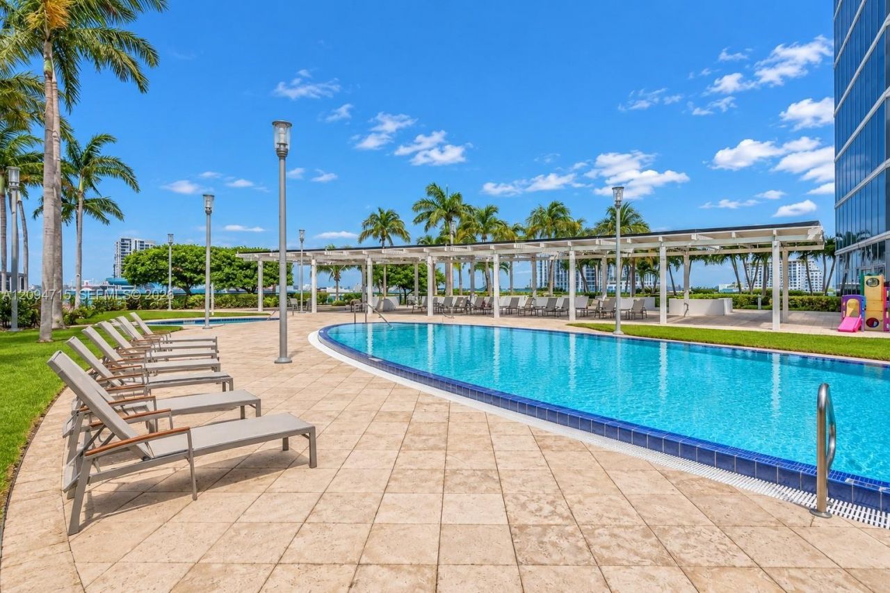 601 NE 36th St , Unit 1612, Miami, FL 33137 Photo