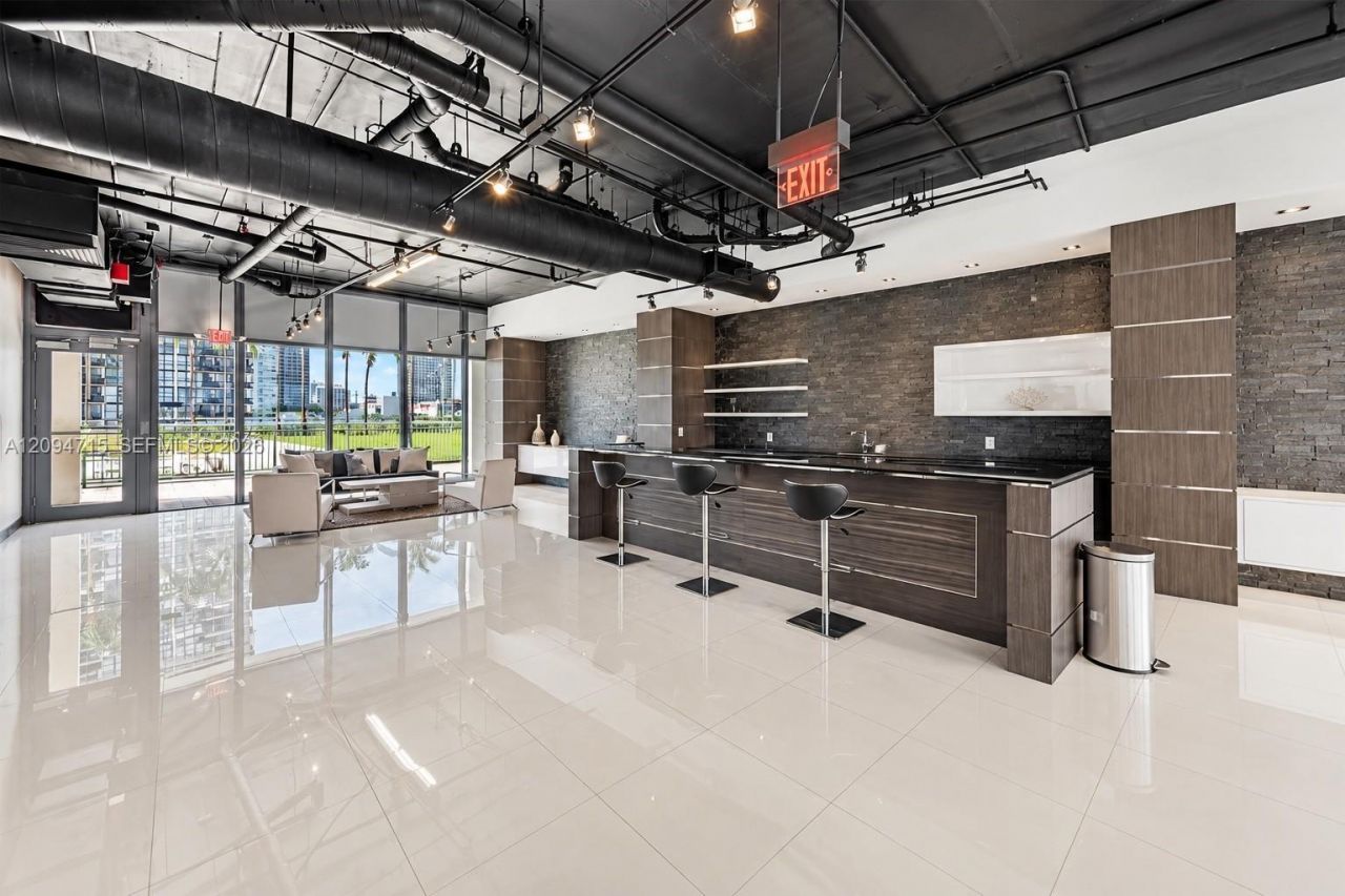 601 NE 36th St , Unit 1612, Miami, FL 33137 Photo