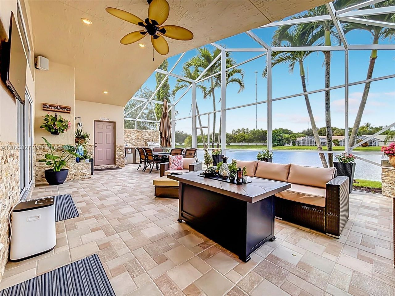 9889 Agnello St , Lake Worth, FL 33467 Photo