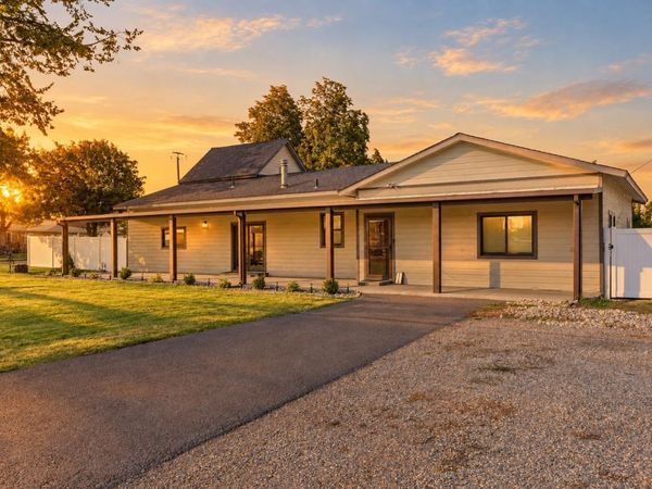 118 W Miller St, Medical Lake, WA 99022