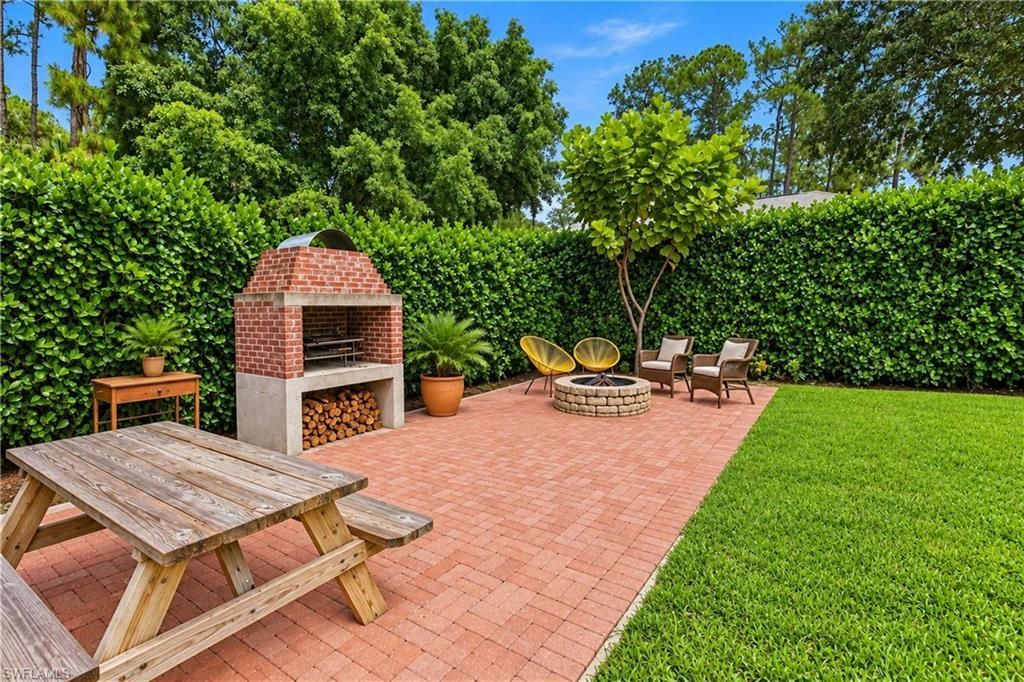 4875 Teak Wood Dr, Naples, FL 34119 Photo