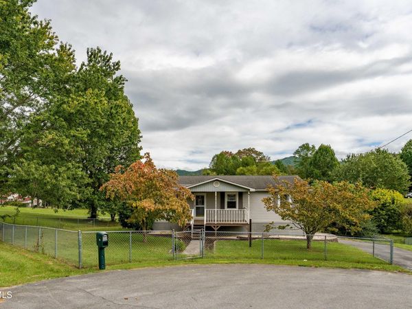 132 Joan Ann Drive, Elizabethton, TN 37643