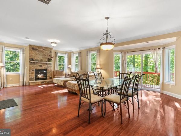 105 MULBERRY LANE , EAST STROUDSBURG, PA 18302