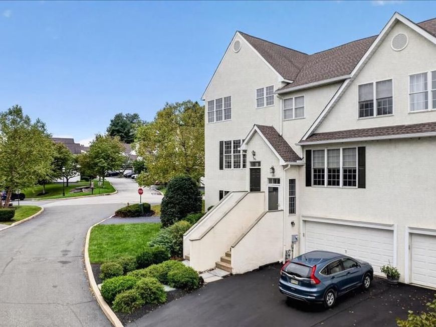 701 Whispering Brooke Drive, Newtown Square, PA 19073 Main Photo