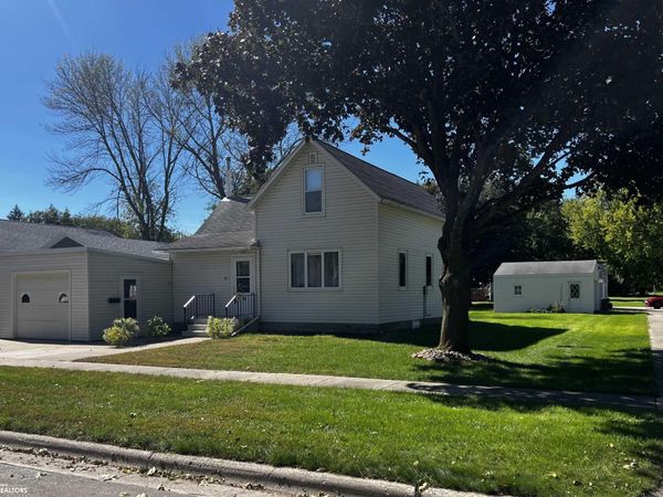 211 S State Street, Titonka, IA 50480
