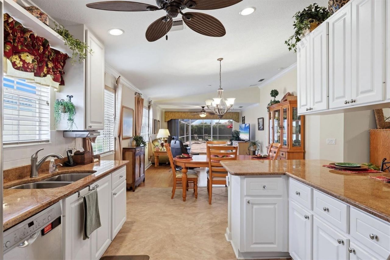 7621 Quinto Drive, Sarasota, FL 34238 Photo