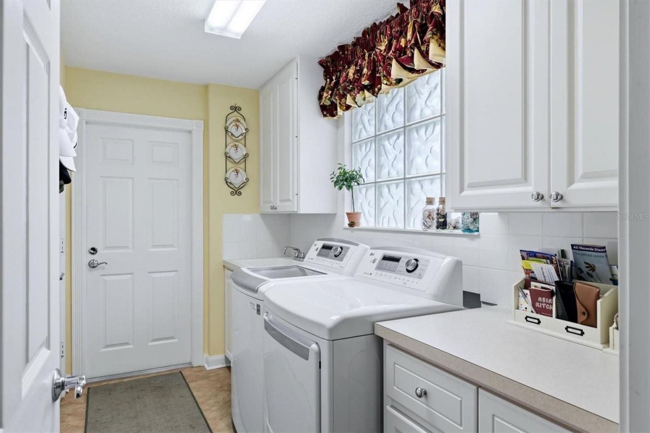 7621 Quinto Drive, Sarasota, FL 34238 Photo