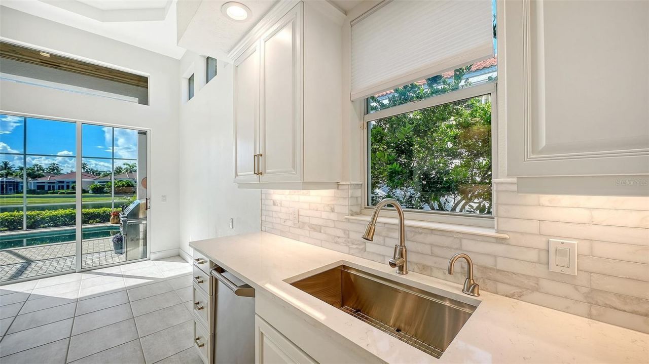 3617 Fair Oaks Place, Longboat Key, FL 34228 Photo