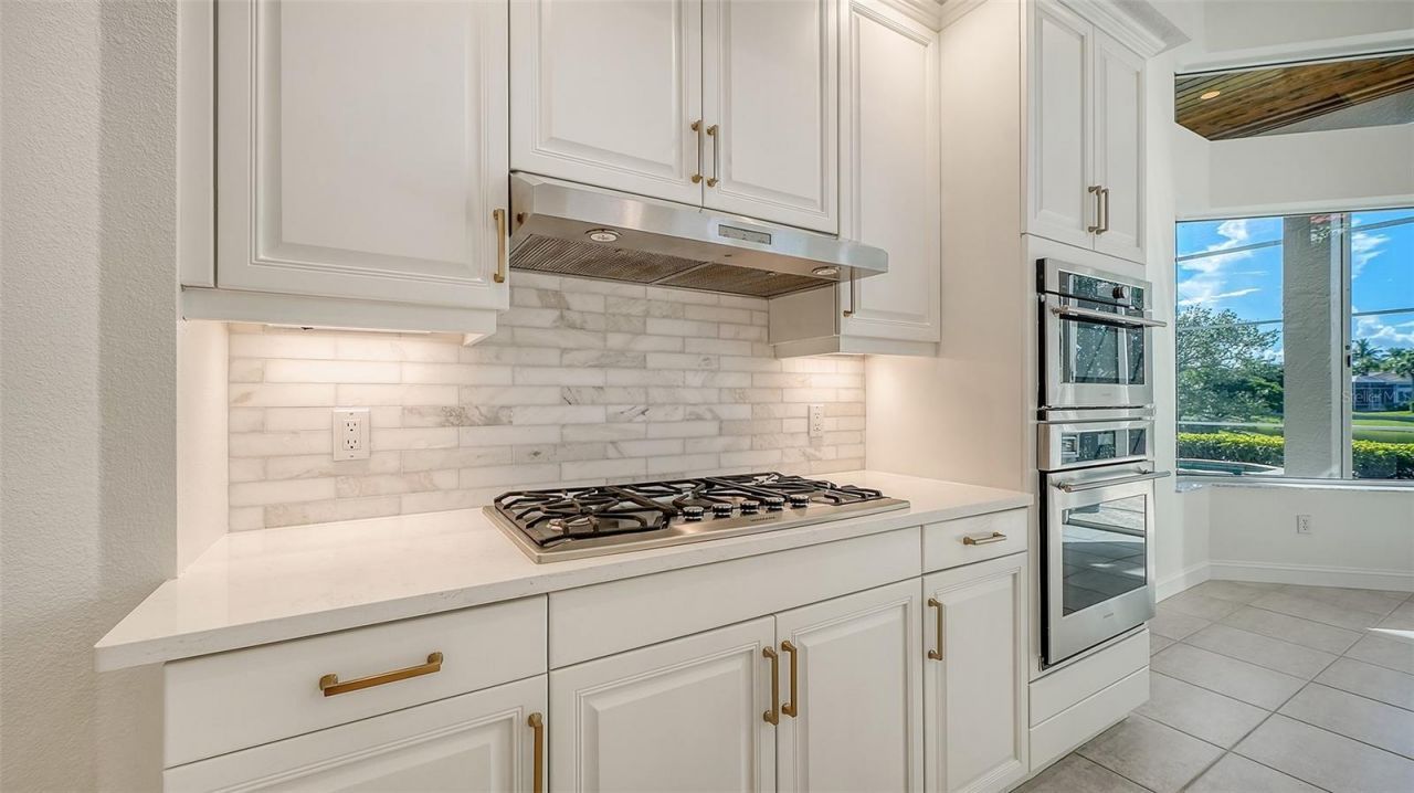 3617 Fair Oaks Place, Longboat Key, FL 34228 Photo
