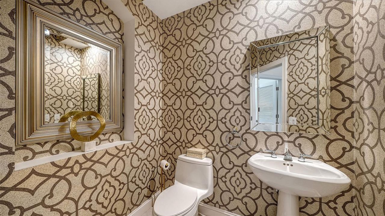 3617 Fair Oaks Place, Longboat Key, FL 34228 Photo