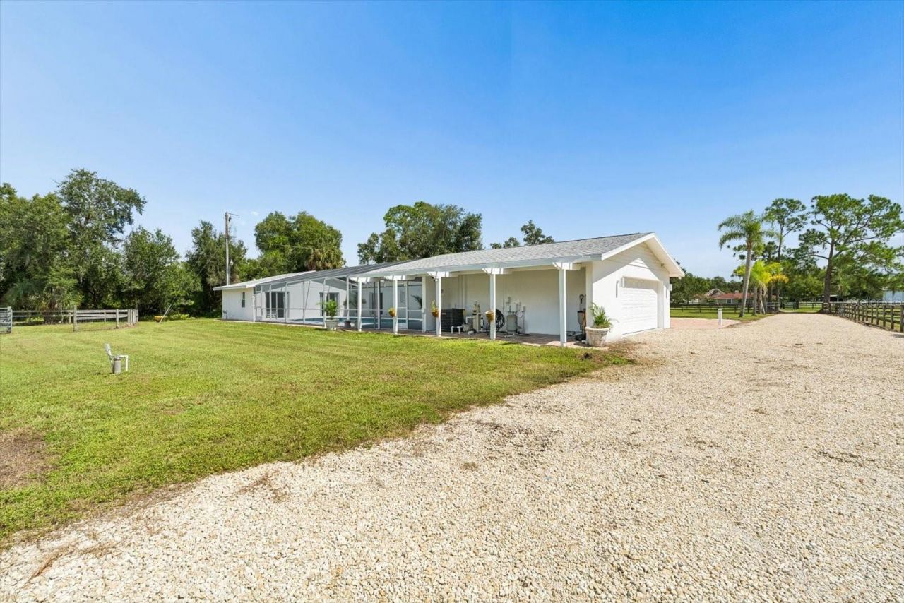 5640 Howard Creek Road, Sarasota, FL 34241 Photo