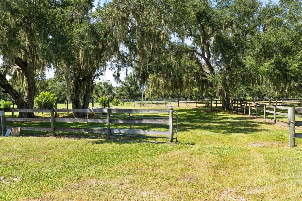 5640 Howard Creek Road, Sarasota, FL 34241 Photo