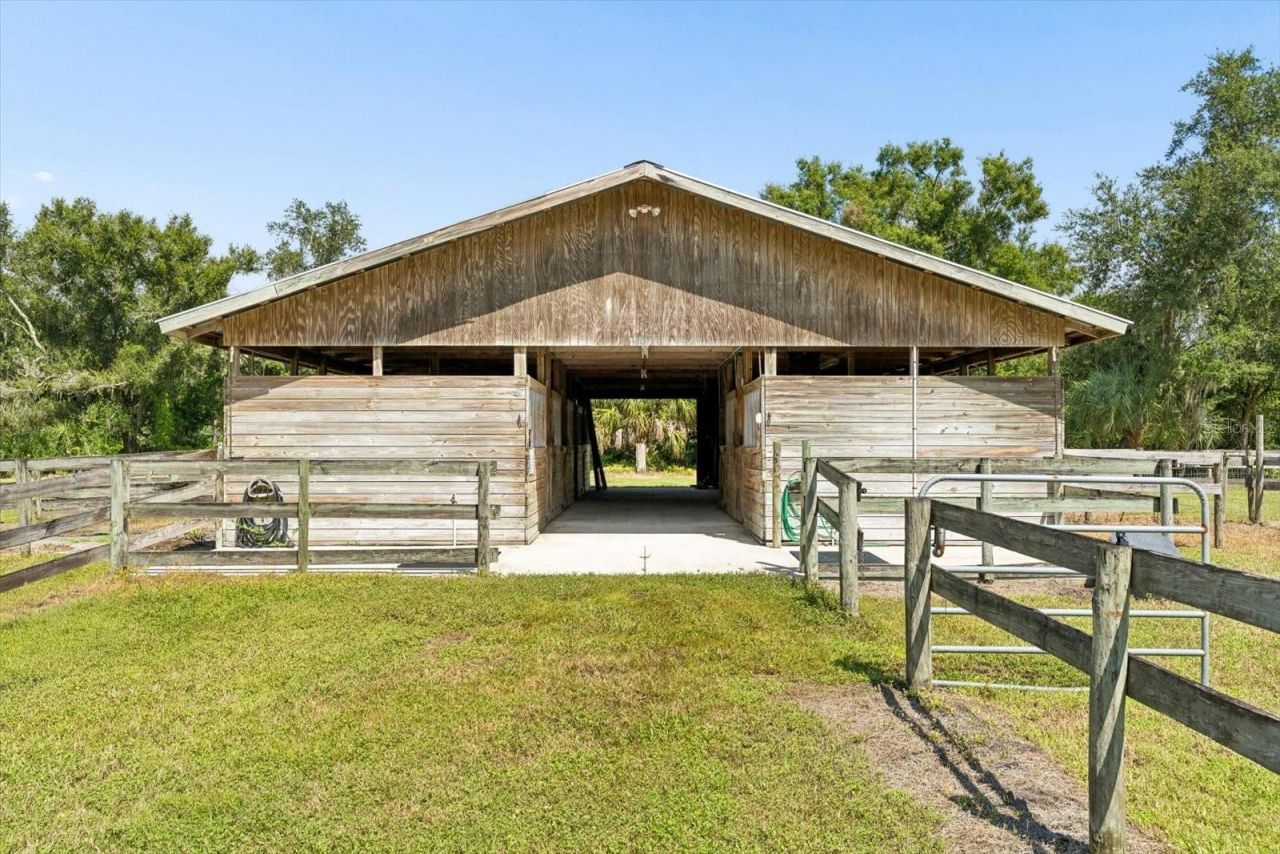 5640 Howard Creek Road, Sarasota, FL 34241 Photo