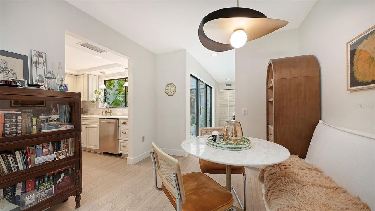 4319 Woodmans Chart, Unit 130, Sarasota, FL 34235 Photo