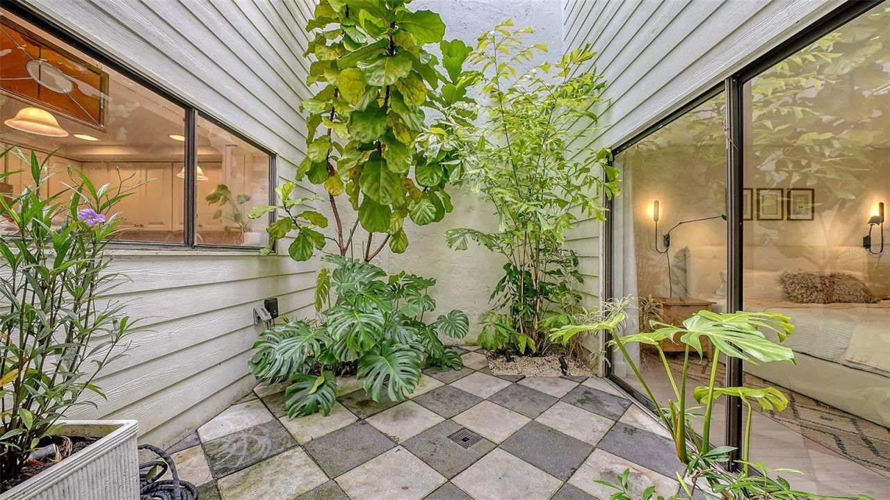 4319 Woodmans Chart, Unit 130, Sarasota, FL 34235 Photo