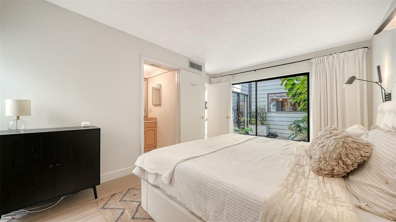 4319 Woodmans Chart, Unit 130, Sarasota, FL 34235 Photo