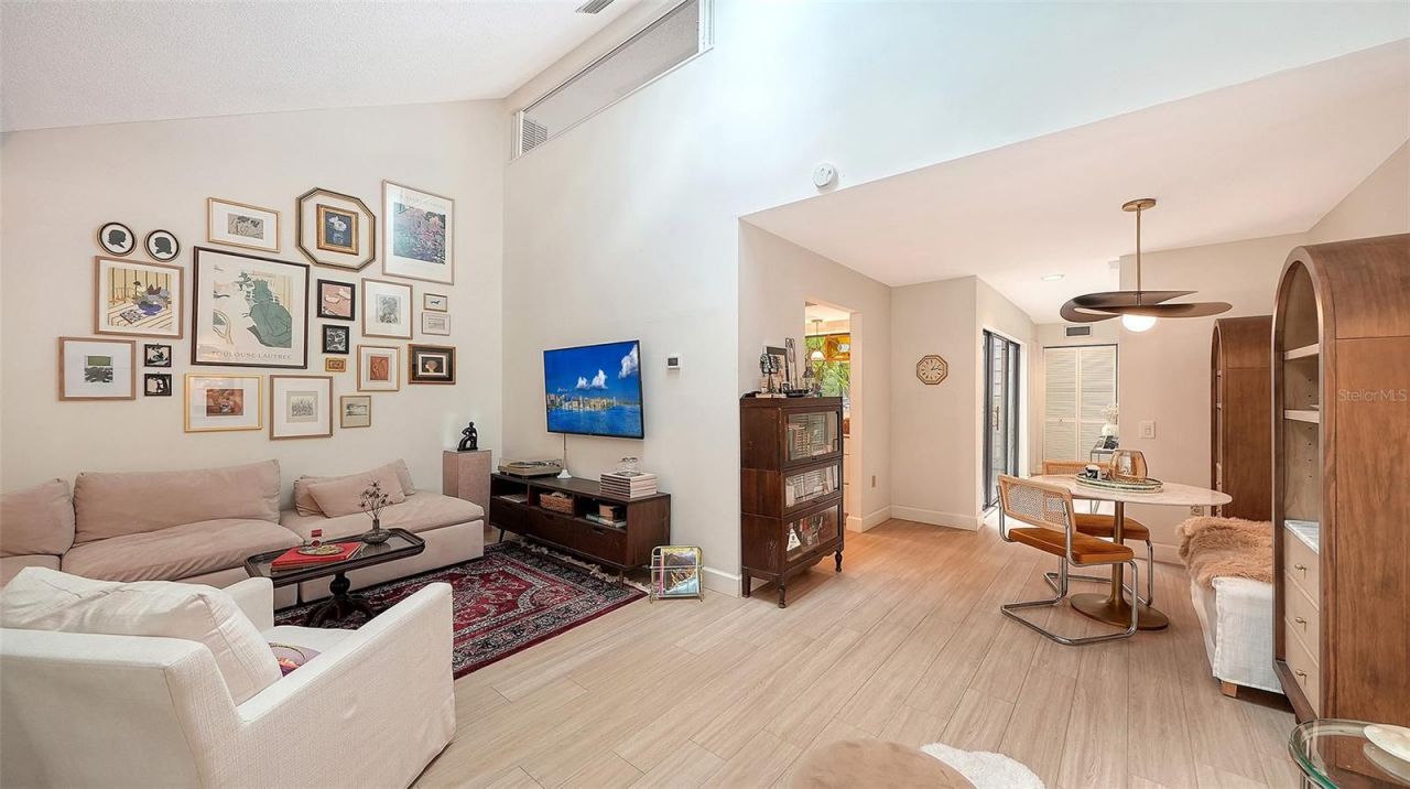 4319 Woodmans Chart, Unit 130, Sarasota, FL 34235 Photo