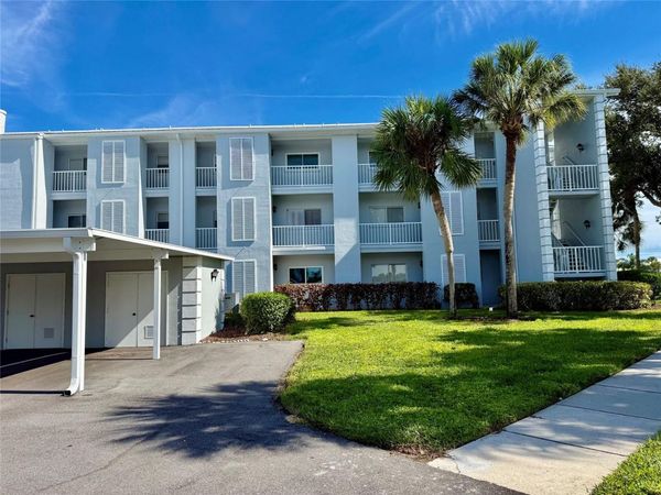 408 CERROMAR CIRCLE S, Unit 236, VENICE, FL 34293