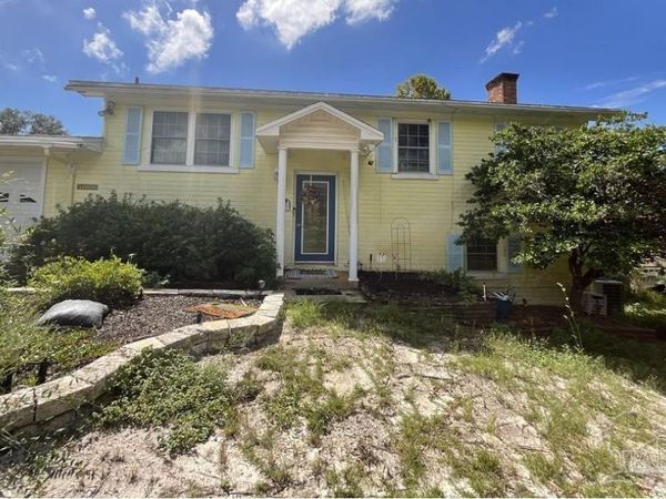 11005 Manatee Dr, Pensacola, FL 32507