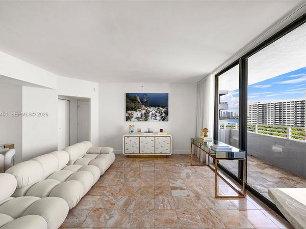 1330 West Ave , Unit 811, Miami Beach, FL 33139