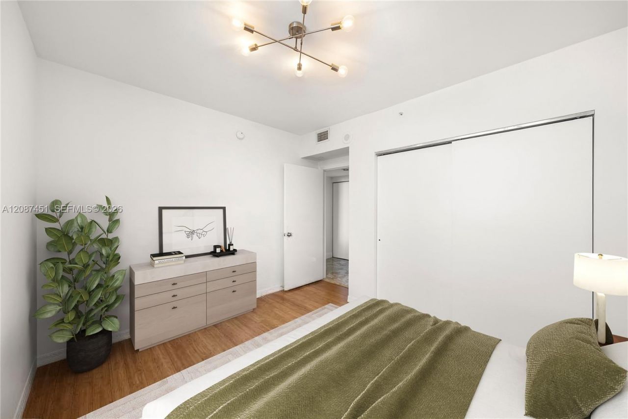 1330 West Ave , Unit 811, Miami Beach, FL 33139 Photo