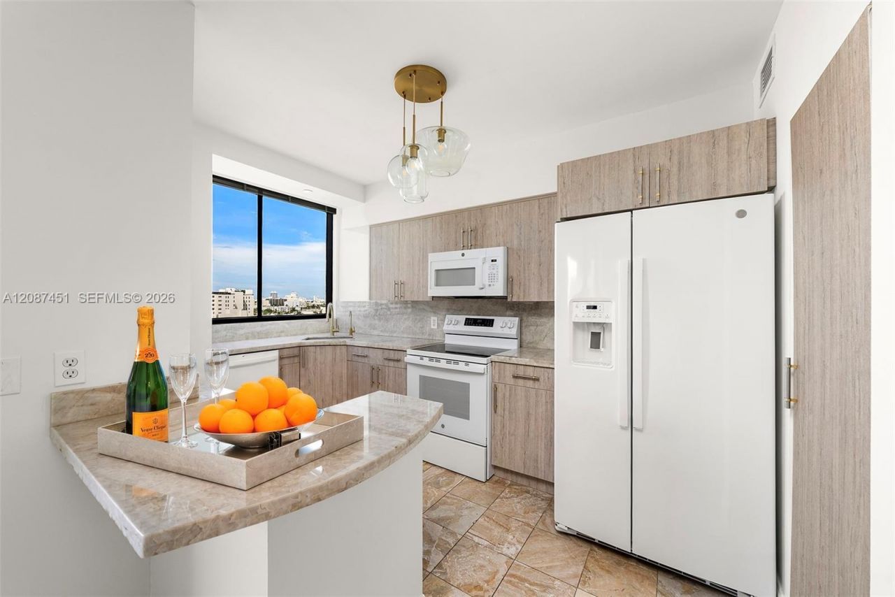 1330 West Ave , Unit 811, Miami Beach, FL 33139 Photo