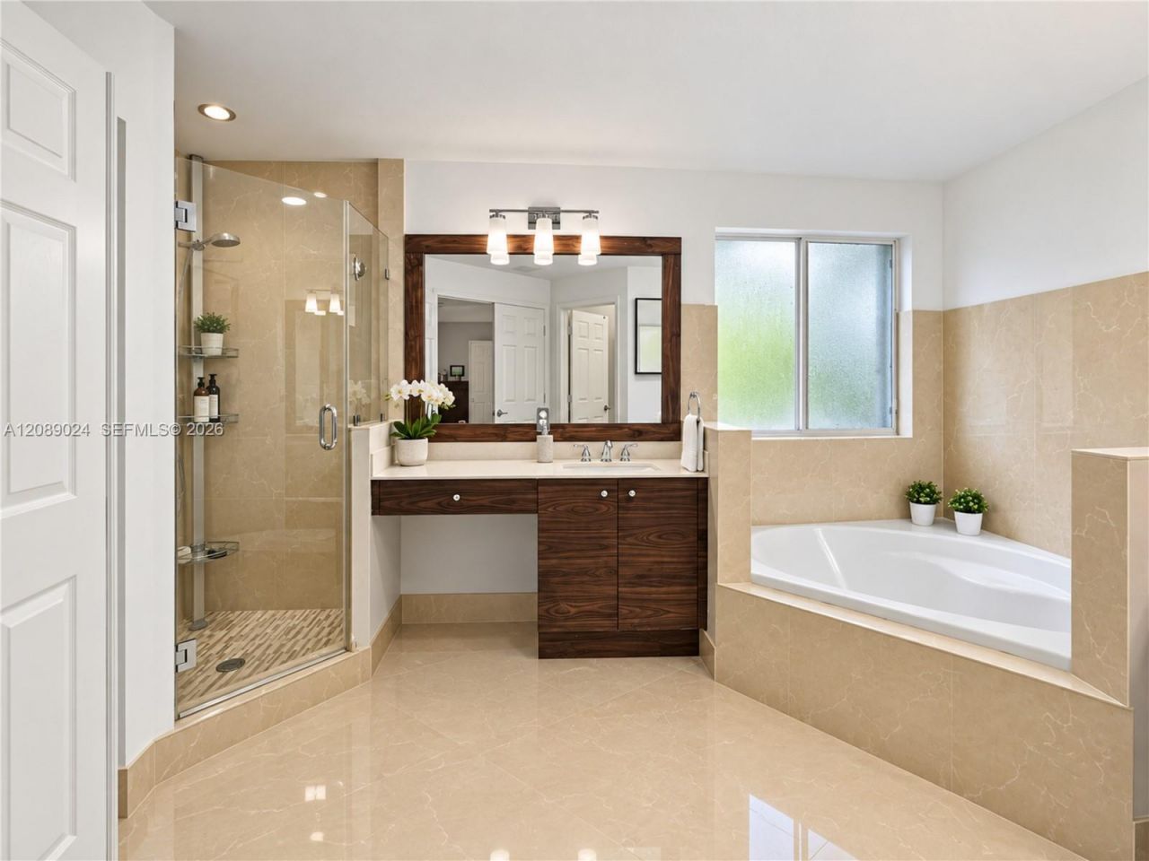 11423 NW 69th Ter , Doral, FL 33178 Photo