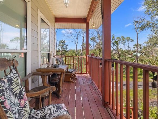 2 NE Fifth St, Steinhatchee, FL 32359