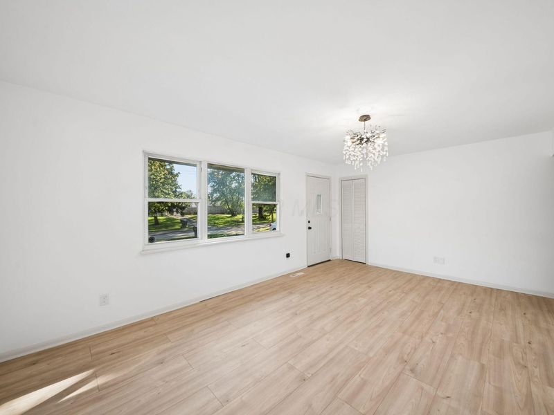 4220 Atlanta Drive , Columbus, OH 43228 Photo 8