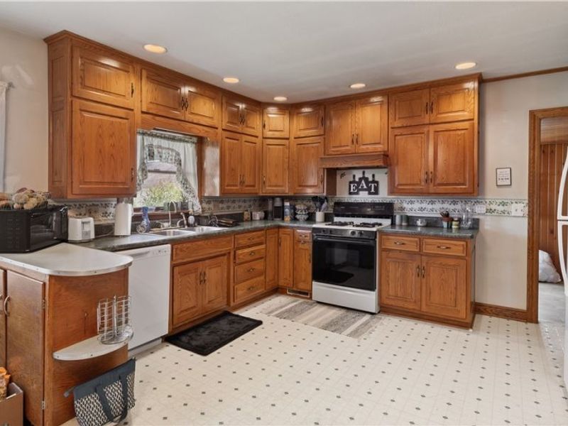 10432 Township Road 65, Killbuck, OH 44637 Photo 5