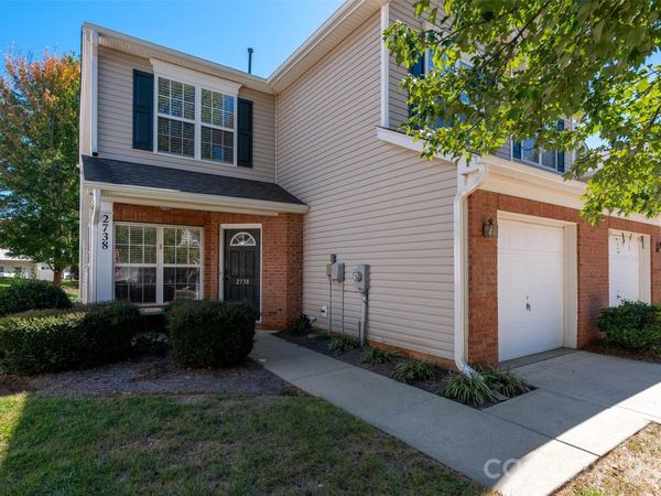 2738 Mill Valley Court, Matthews, NC 28105