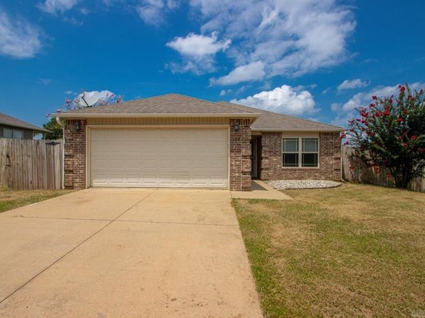 102 Riveria Cove, Benton, AR 72015