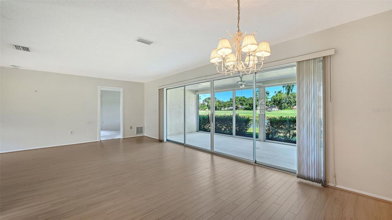 5513 Palm Aire Drive , Sarasota, FL 34243 Photo
