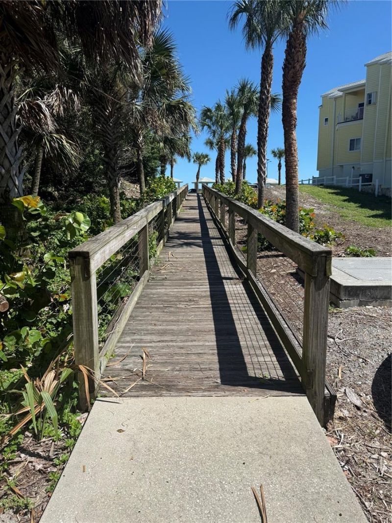 407 Lincoln Avenue, New Smyrna Beach, FL 32169 Photo