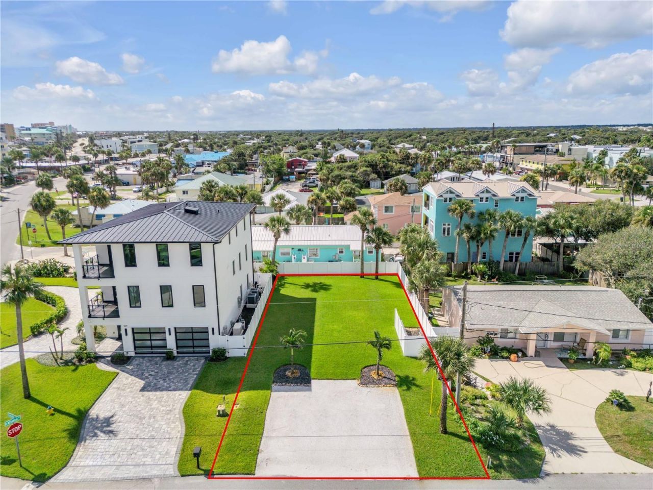 407 Lincoln Avenue, New Smyrna Beach, FL 32169 Photo
