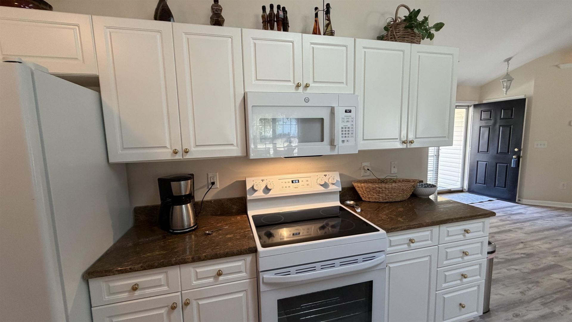 237 Melody Gardens Dr.  Photo 12
