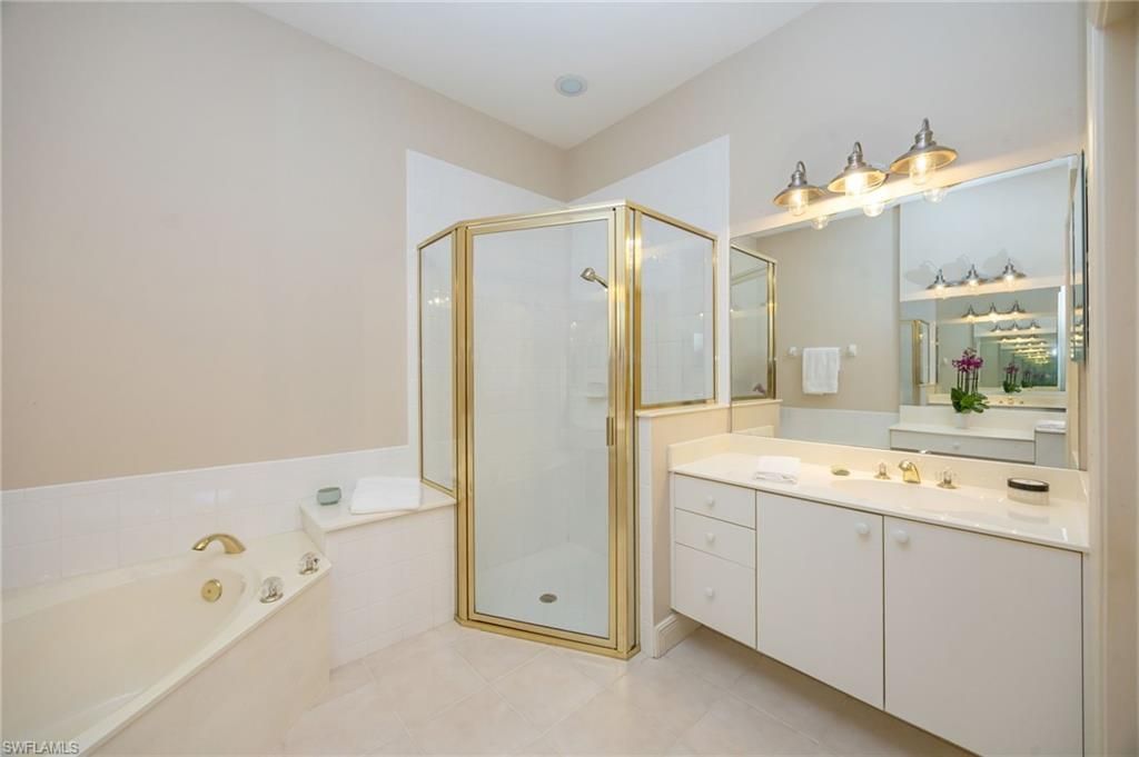 917 Vistana Cir, Unit 6, Naples, FL 34119 Photo