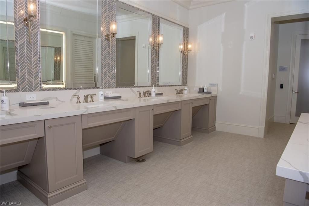 917 Vistana Cir, Unit 6, Naples, FL 34119 Photo
