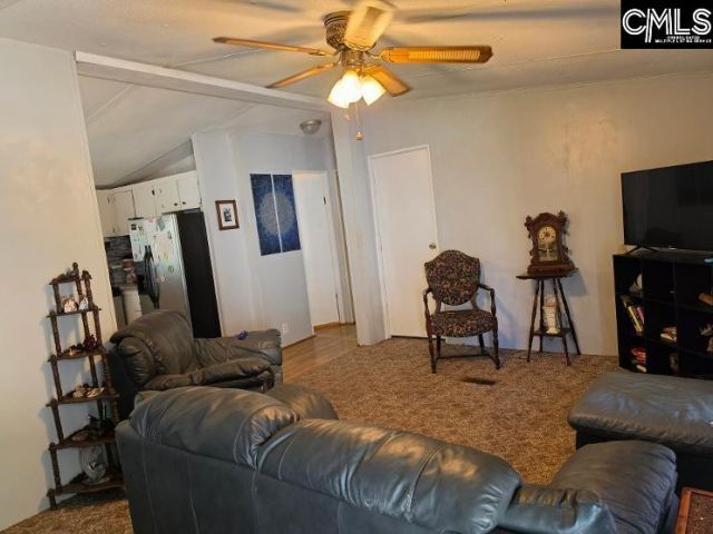 2528 Johnstone Street  Photo 4