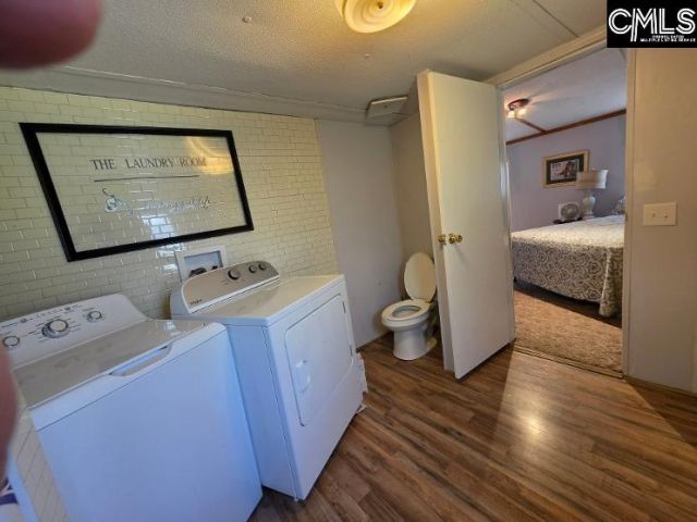 2528 Johnstone Street  Photo 9