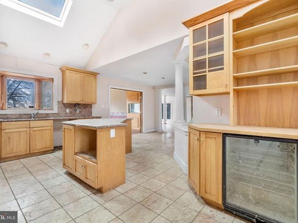 9 WALNUT RIDGE ROAD, WILMINGTON, DE 19807