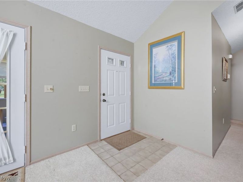 31 Parkside Circle, Unit 1, Canfield, OH 44406 Photo 4