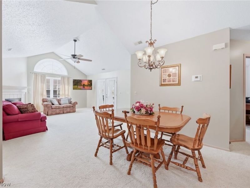 31 Parkside Circle, Unit 1, Canfield, OH 44406 Photo 9