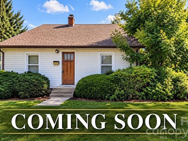 220 Magnolia Street , Statesville, NC 28677