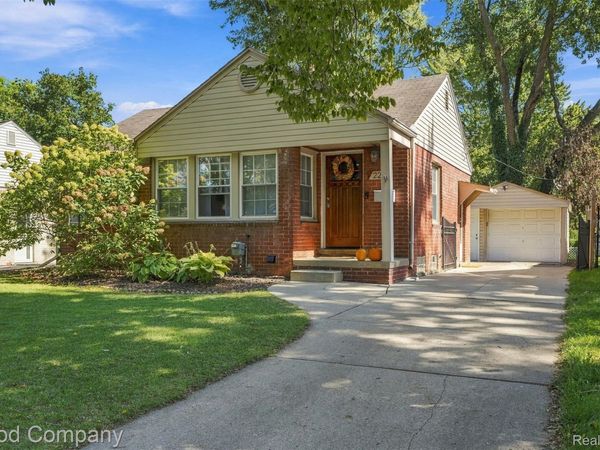 2220 Ellwood Avenue, Berkley, Mi 48072