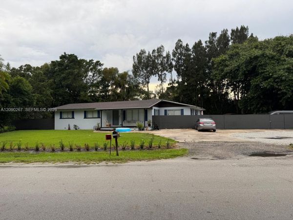 1395 34th Ave , Vero Beach, FL 32960