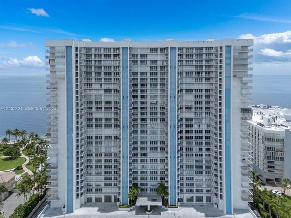 881 Ocean Dr , Unit 20E, Key Biscayne, FL 33149
