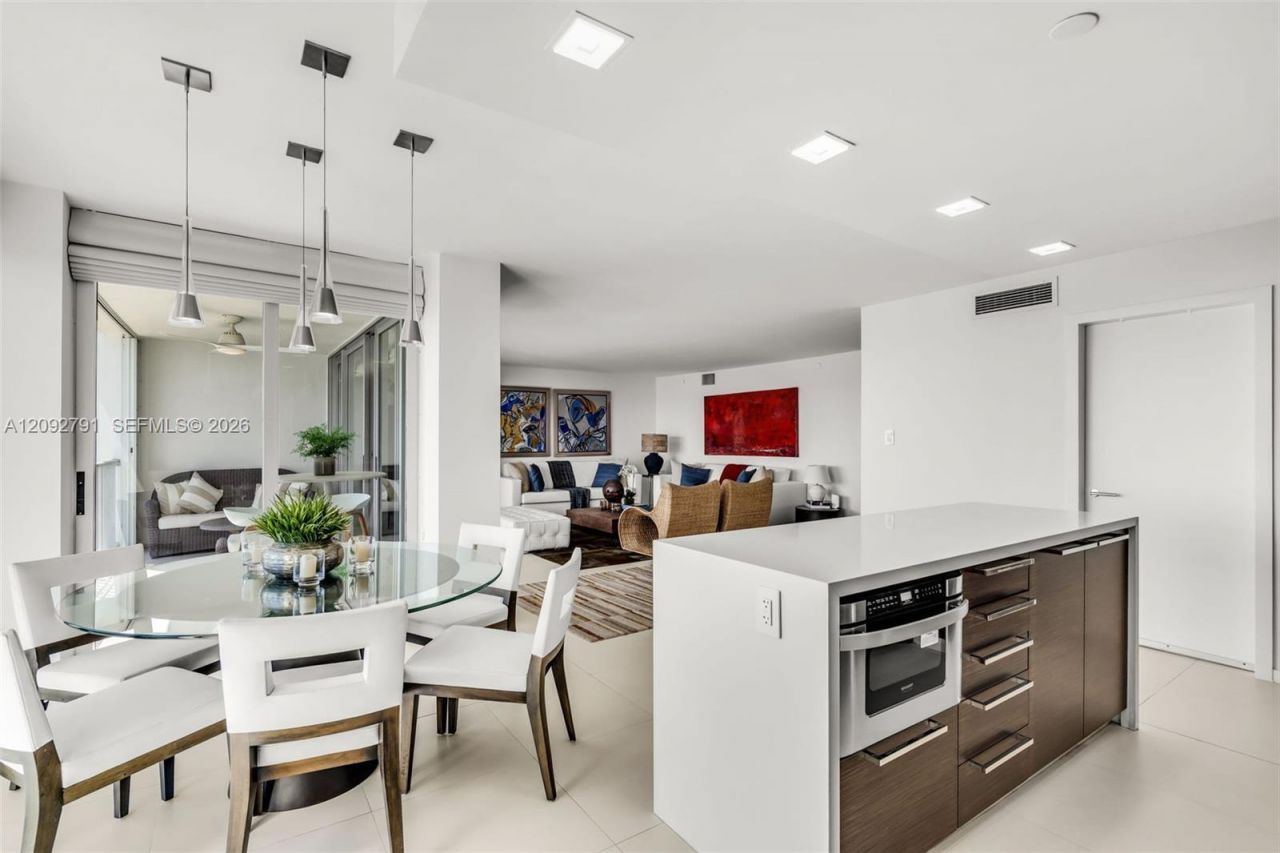881 Ocean Dr , Unit 20E, Key Biscayne, FL 33149 Photo