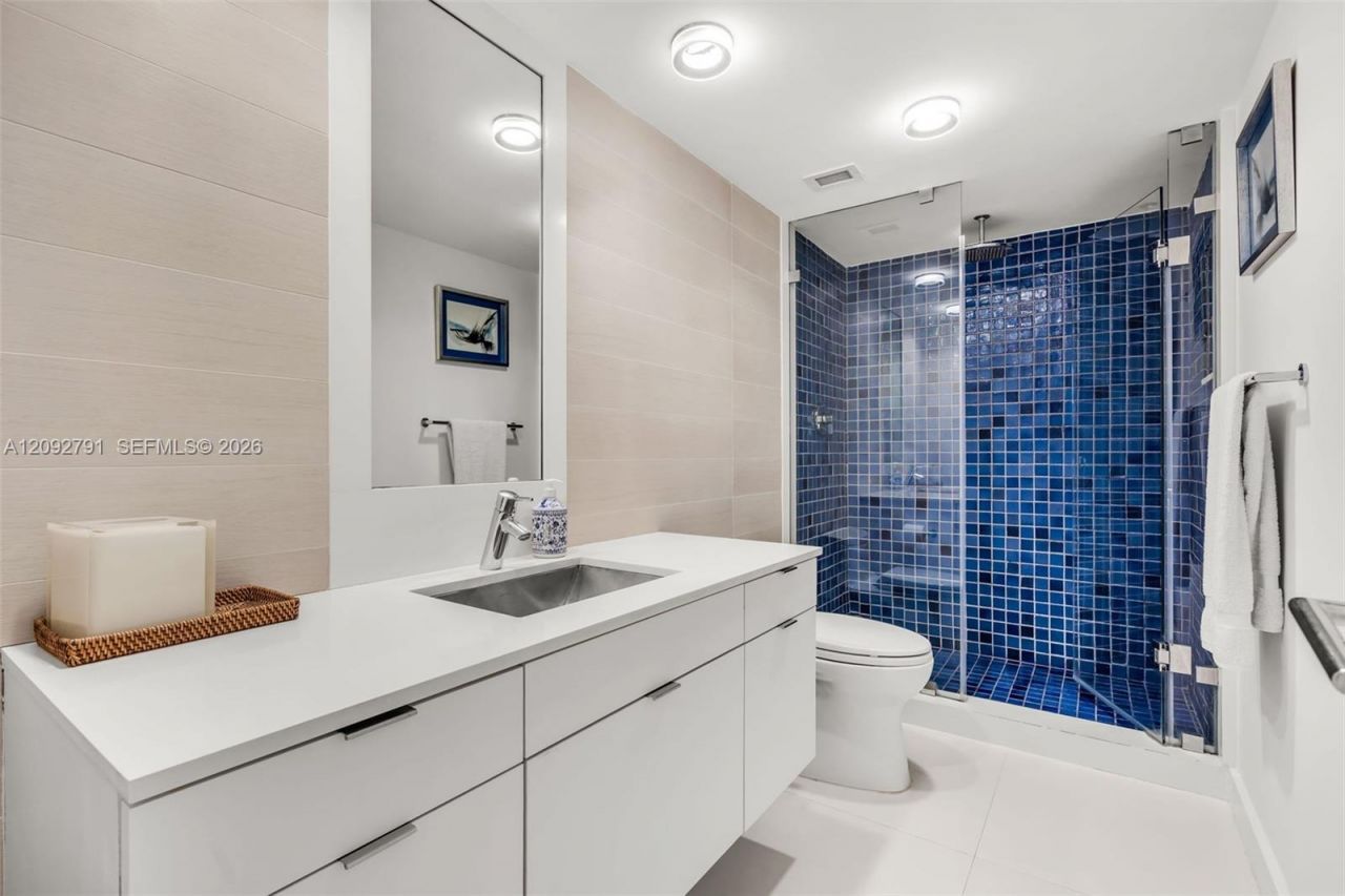 881 Ocean Dr , Unit 20E, Key Biscayne, FL 33149 Photo
