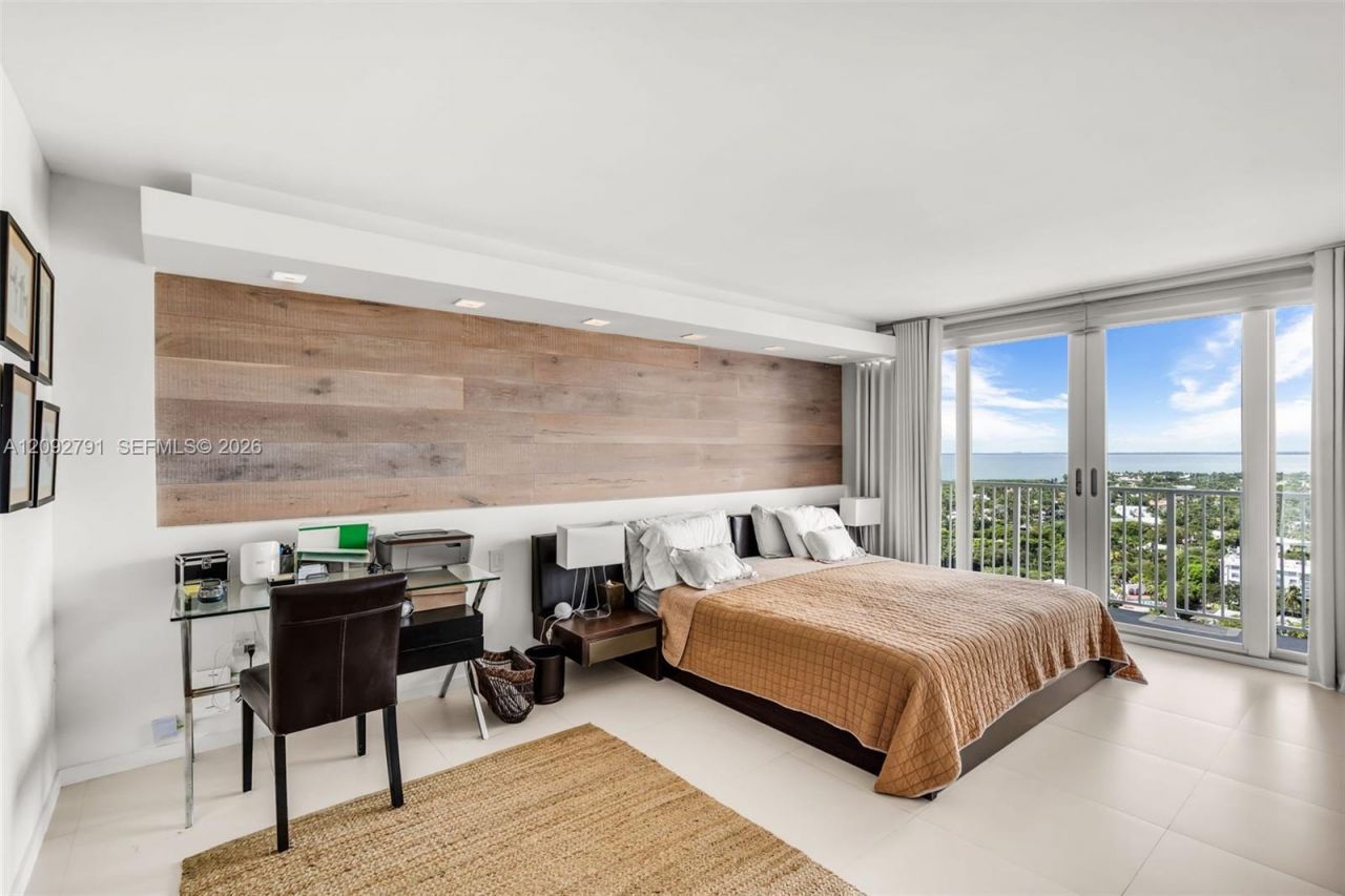 881 Ocean Dr , Unit 20E, Key Biscayne, FL 33149 Photo